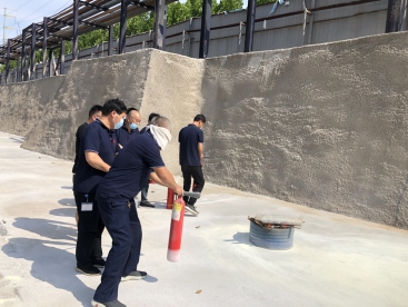 筑牢防火墻，把好安全關(guān)，  ---公司開(kāi)展消防應(yīng)急演練